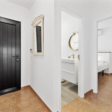 Villa 4 - Vipvipvillas Tías Eksteriør billede